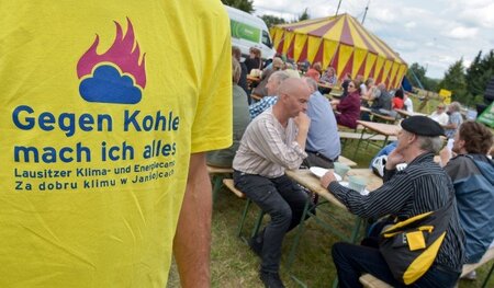 Protest gegen Braunkohleabbau. Das Lausitzer »Klimacamp« in Kerk...