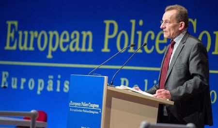 Frontex-Chef Klaus Rösler im Februar 2015 auf dem Europäischen P...