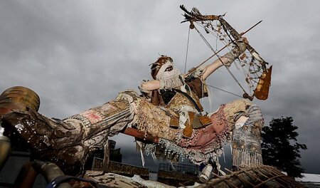 Ja, die Metalfans und ihre Kostümierungen: Liebe Künstler! Wir, ...