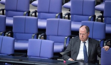 Auf Platz 12 ist mit Peer Steinbrück der erste Sozialdemokrat in...