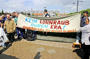Am Mittwoch vor dem Daimler-Werk in Berlin-Marienfelde