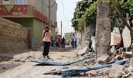 Trümmer in Silopi im Südosten der Türkei nach Angriffen der Arme...