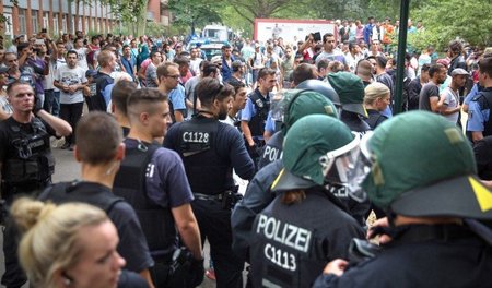 Der Berliner Senat ist überfordert und reagiert mit Repressionen... Der Berliner Senat ist überfordert und reagiert mit Repressionen...