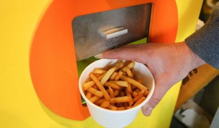 Es kommt nicht auf die Länge an: Pommes-Automat Es kommt nicht auf die Länge an: Pommes-Automat