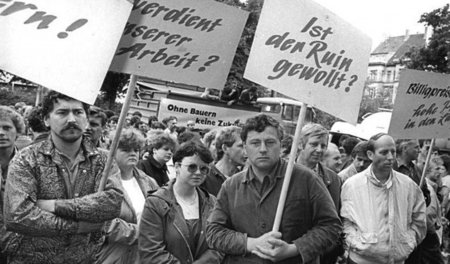 Im Sommer 1990 stieg der Unmut der DDR-Bauern gegen die Landwirt...