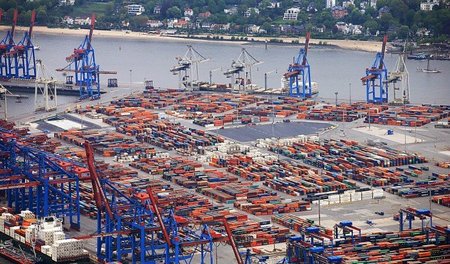 Manager streichen Prognose für 2015 zusammen: Containerterminal ... Manager streichen Prognose für 2015 zusammen: Containerterminal ...