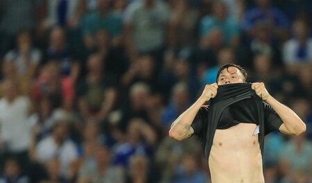 Kann sich für seinen »Scorpion kick« nichts kaufen: Carsten Kamm... Kann sich für seinen »Scorpion kick« nichts kaufen: Carsten Kamm...