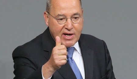 Euro statt souveräne Nationalstaaten: Linksfraktionschef Gregor ... Euro statt souveräne Nationalstaaten: Linksfraktionschef Gregor ...
