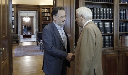 Panagiotis Lafazanis (li.) mit Staatspräsident Prokopis Pavlopou...