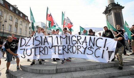 »Heute Immigranten, morgen Terroristen«: Aufmarsch polnischer Ra...