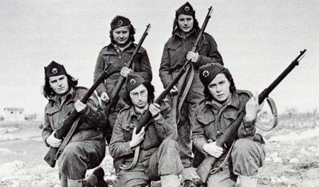 Aufstand gegen die Nazis in Jugoslawien: Frauen als Partisanen