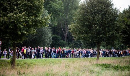 Solidarität mit Flüchtlingen in Salzhemmendorf: 2.000 Demonstran...