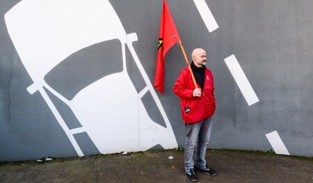 In der Autobranche hält die IG Metall zusehends alleine die Fahn...