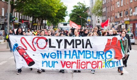 Keinen Bock auf Korruption und Milliardenausgaben: Demonstration...