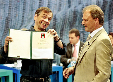 Verstrahltes Dankeschön: Lutz Seiler (radioaktiv) und Albert Gun... Verstrahltes Dankeschön: Lutz Seiler (radioaktiv) und Albert Gun...