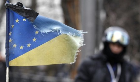 Der EU-Kurs der Machthaber in Kiew stößt auch im Westen auf Wide...