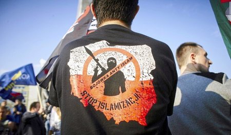 Polnische Neofaschisten demonstrieren am Samstag in Lodz »gegen ... Polnische Neofaschisten demonstrieren am Samstag in Lodz »gegen ...