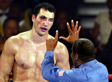 Klitschko geht k.o. – 2004 gegen Brewster