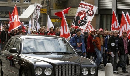 In der Schweiz wird selten gestreikt. Hier ging es gegen die Spa...