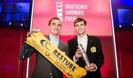 Flexibel bis in die Haarspitzen: Marius Kunkis und Christopher F... Flexibel bis in die Haarspitzen: Marius Kunkis und Christopher F...