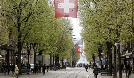 Den eigenen Laden in Permanenz geöffnet halten, das wünschen sic... Den eigenen Laden in Permanenz geöffnet halten, das wünschen sic...