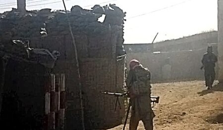Taliban-Kämpfer am Montag in Kundus Taliban-Kämpfer am Montag in Kundus