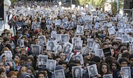 Buenos Aires am 17. Juli: Gedenken an die Opfer anlässlich des 2... Buenos Aires am 17. Juli: Gedenken an die Opfer anlässlich des 2...