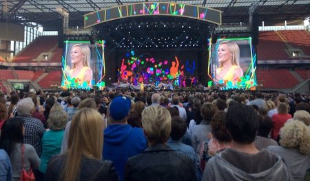 Der Rubel rollt: 850.000 Karten wurden für die Stadiontournee vo...