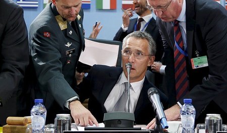 NATO-Generalsekretär Jens Stoltenberg beim Treffen des Kriegsbün...