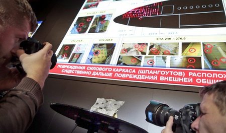 Im Fokus der Kameras: Die russische Rüstungsfirma Almas-Antei pr... Im Fokus der Kameras: Die russische Rüstungsfirma Almas-Antei pr...