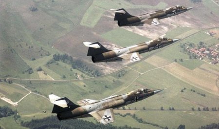 Kampfflugzeuge des ehemals nach Mölders benannten Jagdgeschwader...