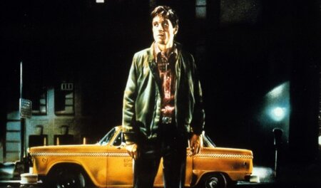 Travis Bickle (Robert De Niro) ist Taxifahrer in New York. Er üb... Travis Bickle (Robert De Niro) ist Taxifahrer in New York. Er üb...