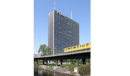 Hier stehen 22 Stockwerke und warten auf die »global aktive krea...