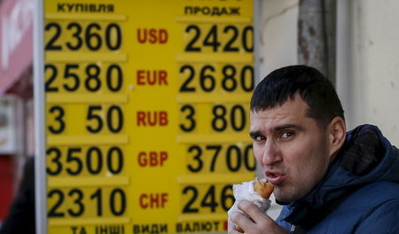 Wechselstube in Kiew: Ende Oktober fiel die ukrainische Landeswä...