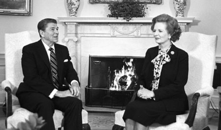 Leben als Untote des Neoliberalismus weiter: Ronald Reagen und M...
