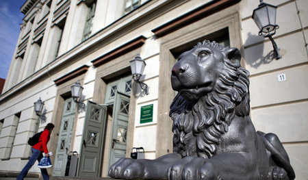 An der Hallenser Universität wirbt die »sicherheitspolitische Co... An der Hallenser Universität wirbt die »sicherheitspolitische Co...