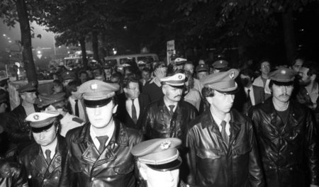 Kanzlerkandidat Strauß wollte aus dem Anschlag auf das Oktoberfe...
