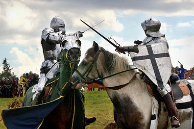 14. Juli, Nordpolen: Die Schlacht von Grunwald 141 wird in Kostü...