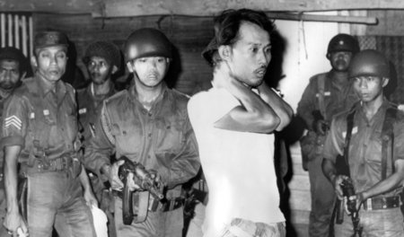 Ungesühnter Massenmord: In Indonesien wurden 1965 und in den Fol... Ungesühnter Massenmord: In Indonesien wurden 1965 und in den Fol...