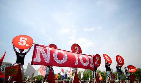 Am Rande einer DGB-Jugendkonferenz protestierten junge Gewerksch...
