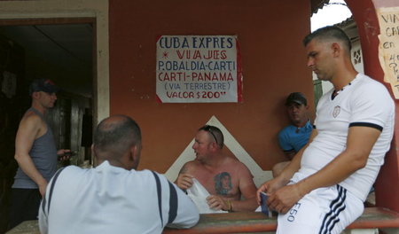 Kubanische Migranten an der Grenze zwischen Kolumbien und Panama