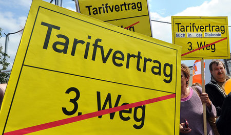 Der sogenannte Dritte Weg ist für kirchliche Unternehmen bequem:...