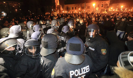Eine Kundgebung des Magdeburger Pegida-Ablegers Magida im Januar... Eine Kundgebung des Magdeburger Pegida-Ablegers Magida im Januar...