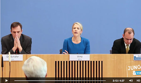 Auf der Bundespressekonferenz wird »Krieg« nur »umgangssprachlic...