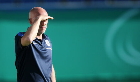 Blickt in die Ferne. Trainer Karsten Baumann wurde in Rostock ra... Blickt in die Ferne. Trainer Karsten Baumann wurde in Rostock ra...