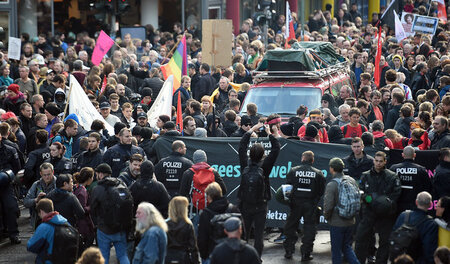 »Stopp AfD«: Demonstration in Berlin am 7. November 2015