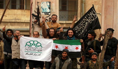 Washingtons »moderate Rebellen« von Ahrar Al-Scham, Al-Nusra-Fro...
