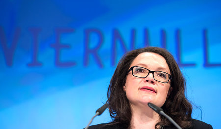 Nahles' Konzept für soziale Gerechtigkeit: Die Vier muss weg Nahles' Konzept für soziale Gerechtigkeit: Die Vier muss weg