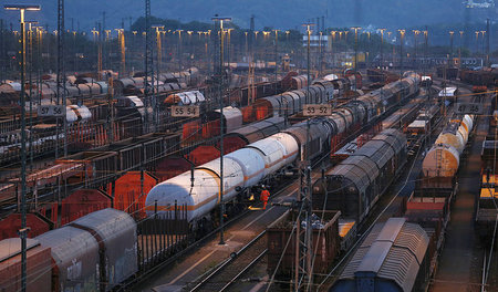 Güterbahnhof Hagen: DB-Konzernchef Grube plant Schrumpfkurs für ...