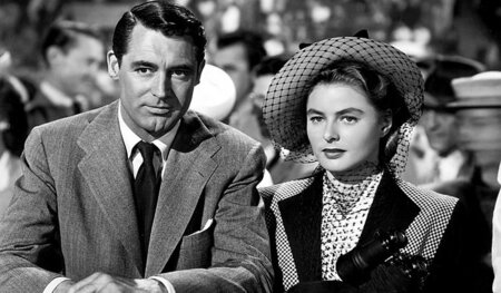 »Berüchtig«: Alicia (Ingrid Bergman) liefert Devlin (Cary Grant)... »Berüchtig«: Alicia (Ingrid Bergman) liefert Devlin (Cary Grant)...